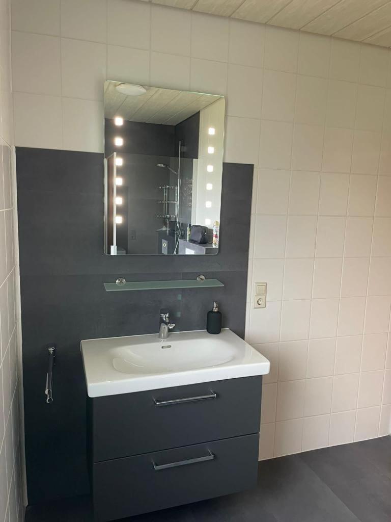 קירכהיים Ferienhaus Seepark Kirchheim מראה חיצוני תמונה